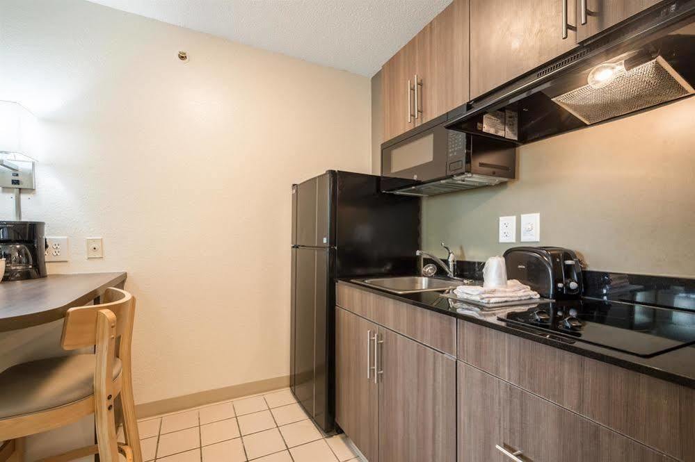 Atlanta Hotel Розуел Екстериор снимка