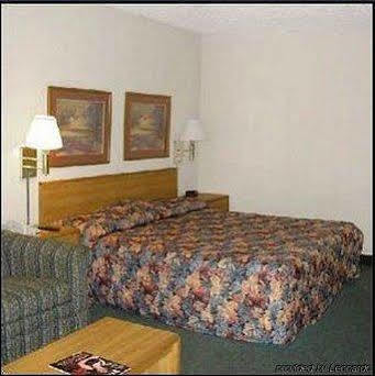 Atlanta Hotel Розуел Екстериор снимка